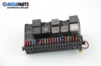 Fuse box for Volkswagen Passat 1.8, 107 hp, station wagon, 1990