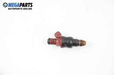 Gasoline fuel injector for BMW 7 (E38) 3.0, 218 hp, 1995