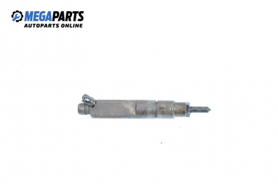 Diesel fuel injector for Audi 100 (C4) 2.5 TDI, 115 hp, station wagon, 1992