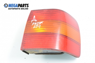 Tail light for Volkswagen Passat (B4) 2.0 16V, 150 hp, sedan, 1994, position: right Hella