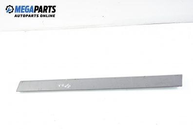 Exterior moulding for Volkswagen Passat (B3) 1.8, 90 hp, station wagon, 1990, position: front - left