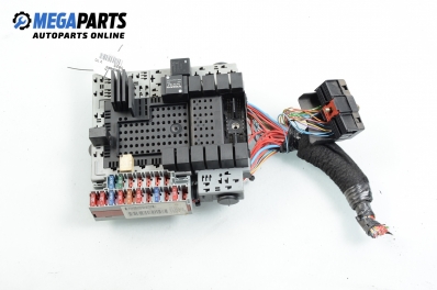 Tablou cu siguranțe pentru Volvo S70/V70 2.3 T5, 250 cp, combi automat, 2000