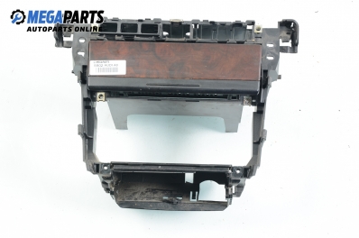 Consola centrală for Audi A6 (C5) 2.5 TDI, 150 hp, combi, 2000