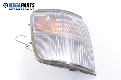 Blinker for Mitsubishi Pajero 2.5 TD, 99 hp, 5 doors automatic, 1991, position: right