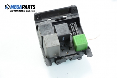 Fuse box for Opel Omega B 2.0 16V, 136 hp, sedan automatic, 1996