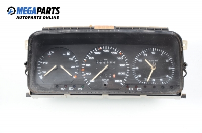 Bloc instrumente de bord pentru Volkswagen Passat 1.8, 90 cp, combi, 1992