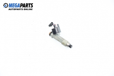 Gasoline fuel injector for Toyota Yaris 1.0 VVT-i, 69 hp, 3 doors, 2006 Denso