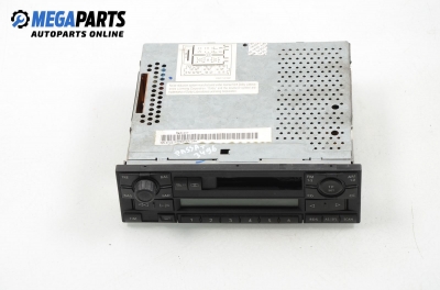 Casetofon auto pentru Volkswagen Passat (B5; B5.5) 2.0, 115 cp, sedan automat, 2002