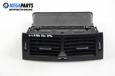 AC heat air vent for Mercedes-Benz A W169 2.0, 136 hp, 5 doors automatic, 2006