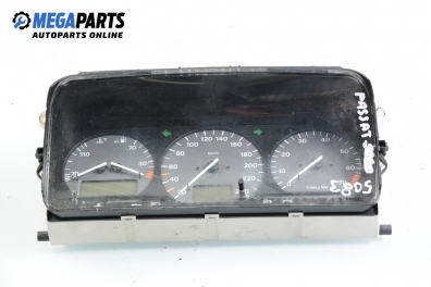 Bloc instrumente de bord pentru Volkswagen Passat (B4) 2.0, 115 cp, combi, 1994