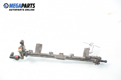 Fuel rail for Ford Focus I 1.8 16V, 115 hp, hatchback, 5 doors, 1999