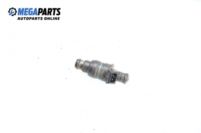 Gasoline fuel injector for BMW 3 (E36) 1.6, 100 hp, sedan, 1993