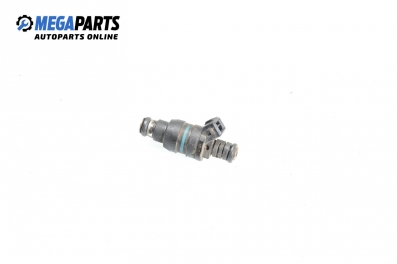 Gasoline fuel injector for BMW 3 (E36) 1.6, 100 hp, sedan, 1993