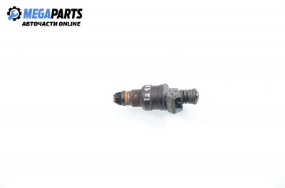 Gasoline fuel injector for BMW 3 (E30) 1.6, 102 hp, sedan, 1989