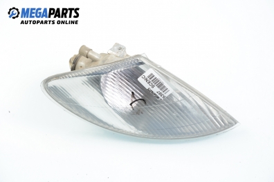 Blinker for Renault Megane Scenic 1.9 dTi, 98 hp, 1997, position: right