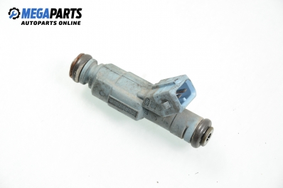 Gasoline fuel injector for Volvo S70/V70 2.3 T5, 250 hp, station wagon automatic, 2000 № Bosch 0 280 155 830 / 9186060