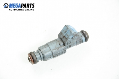 Gasoline fuel injector for Volvo S70/V70 2.3 T5, 250 hp, station wagon automatic, 2000 № Bosch 0 280 155 830 / 9186060