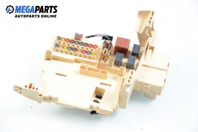 Sicherungskasten für Toyota Celica VII (T230) 1.8 16V VVT-i, 143 hp, 2001