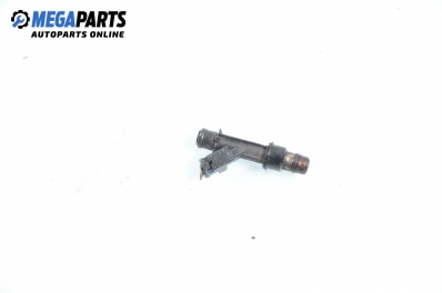 Gasoline fuel injector for Daewoo Lanos 1.3, 75 hp, hatchback, 5 doors, 2001