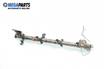 Fuel rail for Fiat Multipla 1.6 16V Bipower, 103 hp, 2001