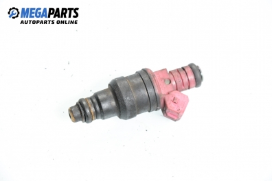 Gasoline fuel injector for Renault Clio II 1.2, 58 hp, 3 doors, 2000