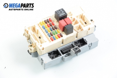 Fuse box for Alfa Romeo 147 1.6 16V T.Spark, 120 hp, 3 doors, 2002