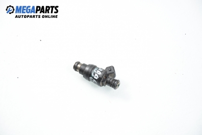 Gasoline fuel injector for BMW 3 (E36) 1.6, 100 hp, sedan, 1993