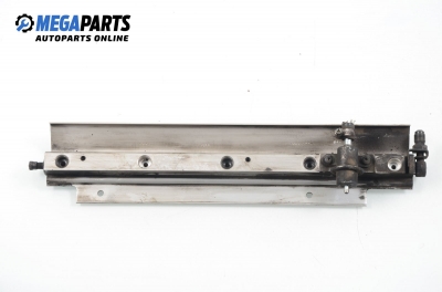 Fuel rail for Volvo 850 2.0, 126 hp, station wagon, 1995