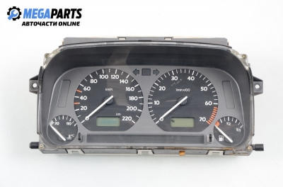 Bloc instrumente de bord pentru Volkswagen Golf III 1.6, 75 cp, 3 uși, 1995