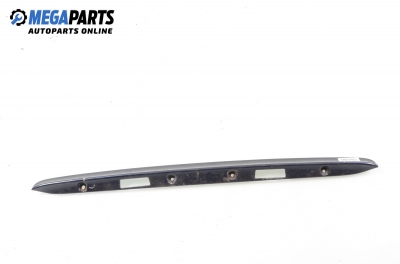 Material profilat portbagaj pentru Mercedes-Benz E-Class 210 (W/S) 2.0, 136 cp, sedan automat, 1995