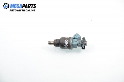 Gasoline fuel injector for BMW 3 (E30) 1.8, 113 hp, sedan, 1989