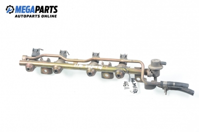 Fuel rail with injectors for Nissan Almera (N15) 1.4, 87 hp, 3 doors, 1996