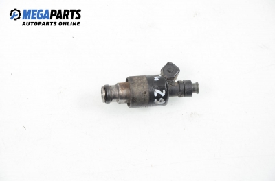 Gasoline fuel injector for Opel Vectra B 1.6 16V, 100 hp, station wagon, 1998