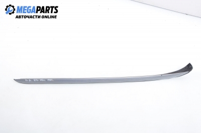 Material profilat far, inferior for BMW 3 (E90, E91, E92, E93) 2.0 D, 163 hp, combi automatic, 2006, position: dreaptă - fața