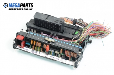 Fuse box for BMW 3 (E46) 2.0 d, 136 hp, station wagon, 2000