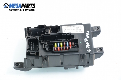 Fuse box for Fiat Punto Grande Punto (06.2005 - 07.2012) 1.3 D Multijet, 75 hp, 00517187860