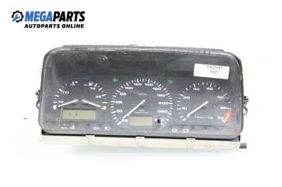 Instrument cluster for Volkswagen Passat (B3) 2.0, 115 hp, station wagon, 1991