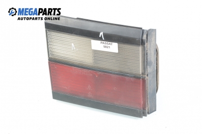 Inner tail light for Volkswagen Passat (B3) 2.0, 115 hp, station wagon, 1991, position: left