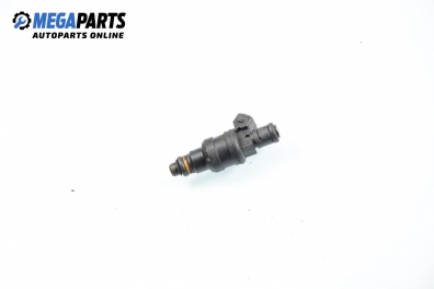 Gasoline fuel injector for Volkswagen Passat (B5; B5.5) 1.8 T, 150 hp, station wagon, 1999