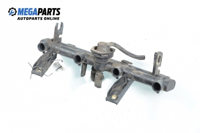 Fuel rail for Peugeot 306 1.6, 89 hp, hatchback, 5 doors, 1996