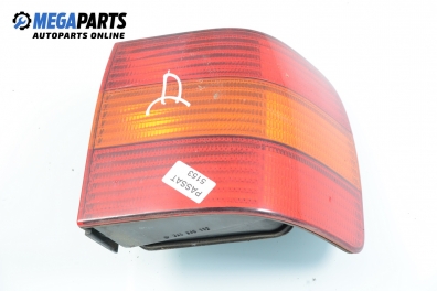 Tail light for Volkswagen Passat (B4) 1.8, 90 hp, sedan, 1994, position: right Hella