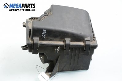 Carcasă filtru de aer pentru Volvo S70/V70 2.3 T5, 250 cp, combi automat, 2000