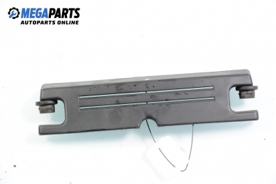 Capac de plastic pentru Mercedes-Benz C-Class 203 (W/S/CL) 1.8 Kompressor, 143 cp, sedan, 2003