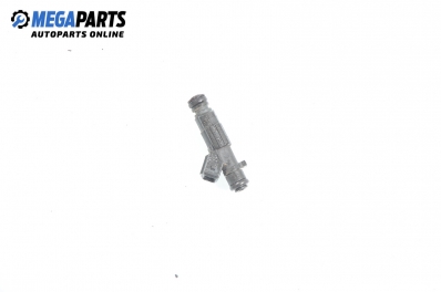 Gasoline fuel injector for Volkswagen Polo (6N/6N2) 1.0, 50 hp, 3 doors, 2000