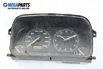 Bloc instrumente de bord pentru Volkswagen Golf III 1.4, 60 cp, 5 uși, 1993 № 88 311 188