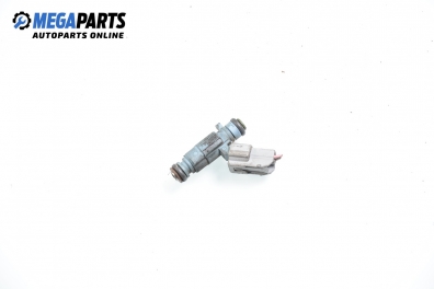 Gasoline fuel injector for Hyundai Santa Fe 2.4 16V 4x4, 146 hp, 2001