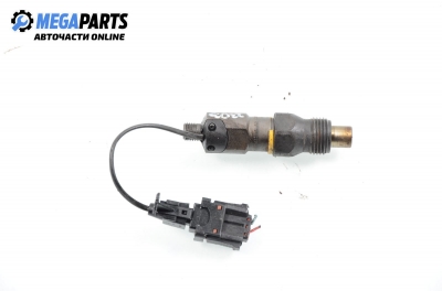 Diesel master fuel injector for Volvo S40/V40 1.9 DI, 90 hp, station wagon, 1998