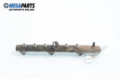 Fuel rail for Kia Sorento 2.5 CRDi, 140 hp automatic, 2004