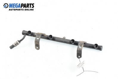 Fuel rail for Chrysler Voyager 2.4, 151 hp, 1999