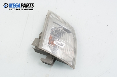 Blinker for Nissan X-Trail 2.0 4x4, 140 hp automatic, 2002, position: right